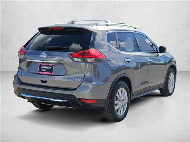 Used 2017 Nissan Rogue SV image 5