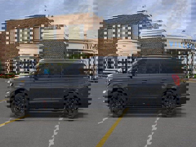 New 2025 Ford Expedition Platinum w/ Stealth Performance Package AWD/4WD image 26