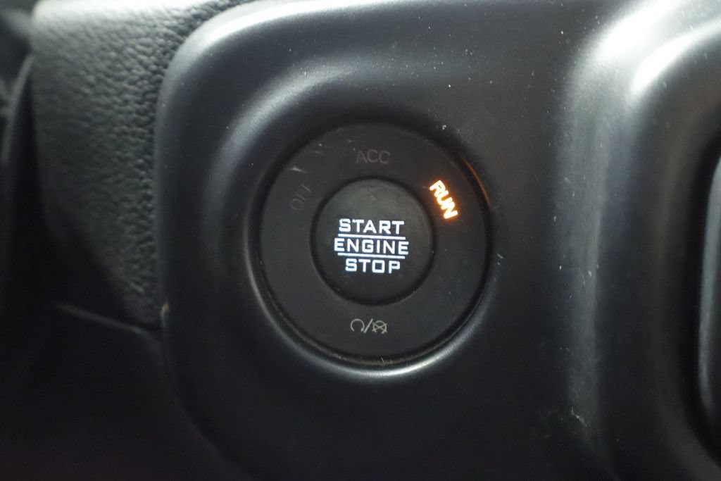 Used 2022 Jeep Wrangler Unlimited Sport AWD/4WD image 29