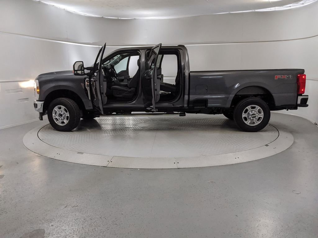 New 2026 Ford F350 XLT image 11