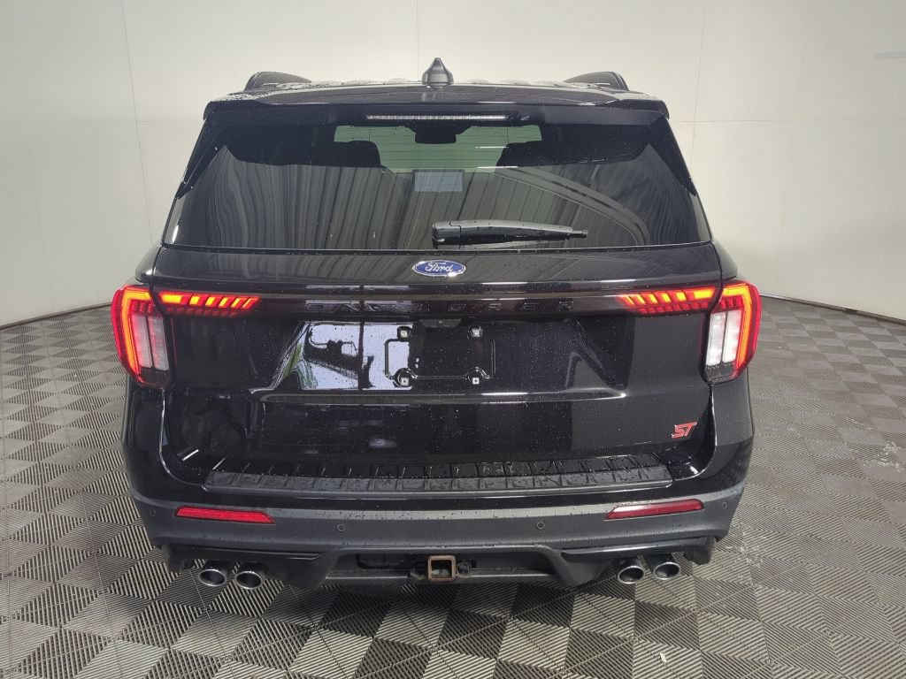 Certified 2025 Ford Explorer ST AWD/4WD image 8