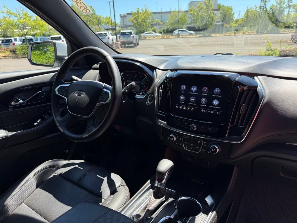 Used 2023 Chevrolet Traverse RS w/ LPO, Floor Liner Package FWD image 21