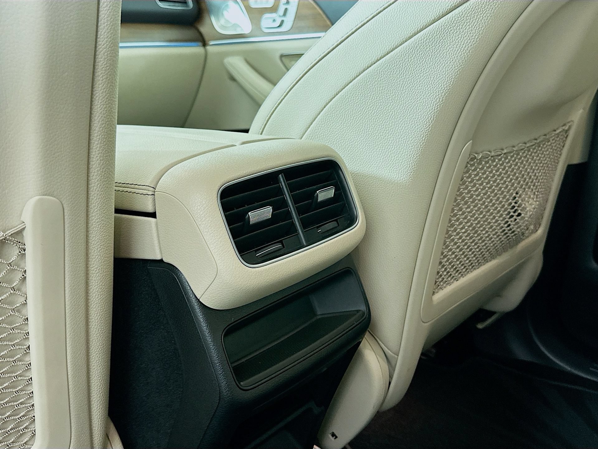 Certified 2025 Mercedes-Benz GLE 350 4MATIC image 28