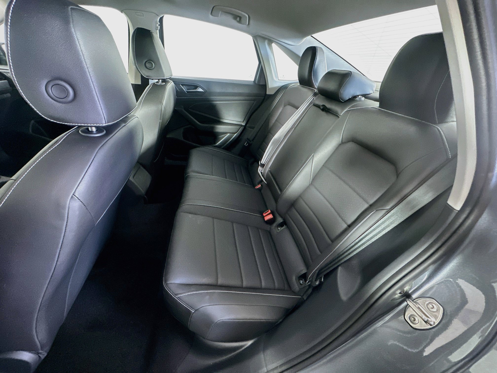 Used 2024 Volkswagen Jetta SE w/ Panoramic Sunroof Package FWD image 27