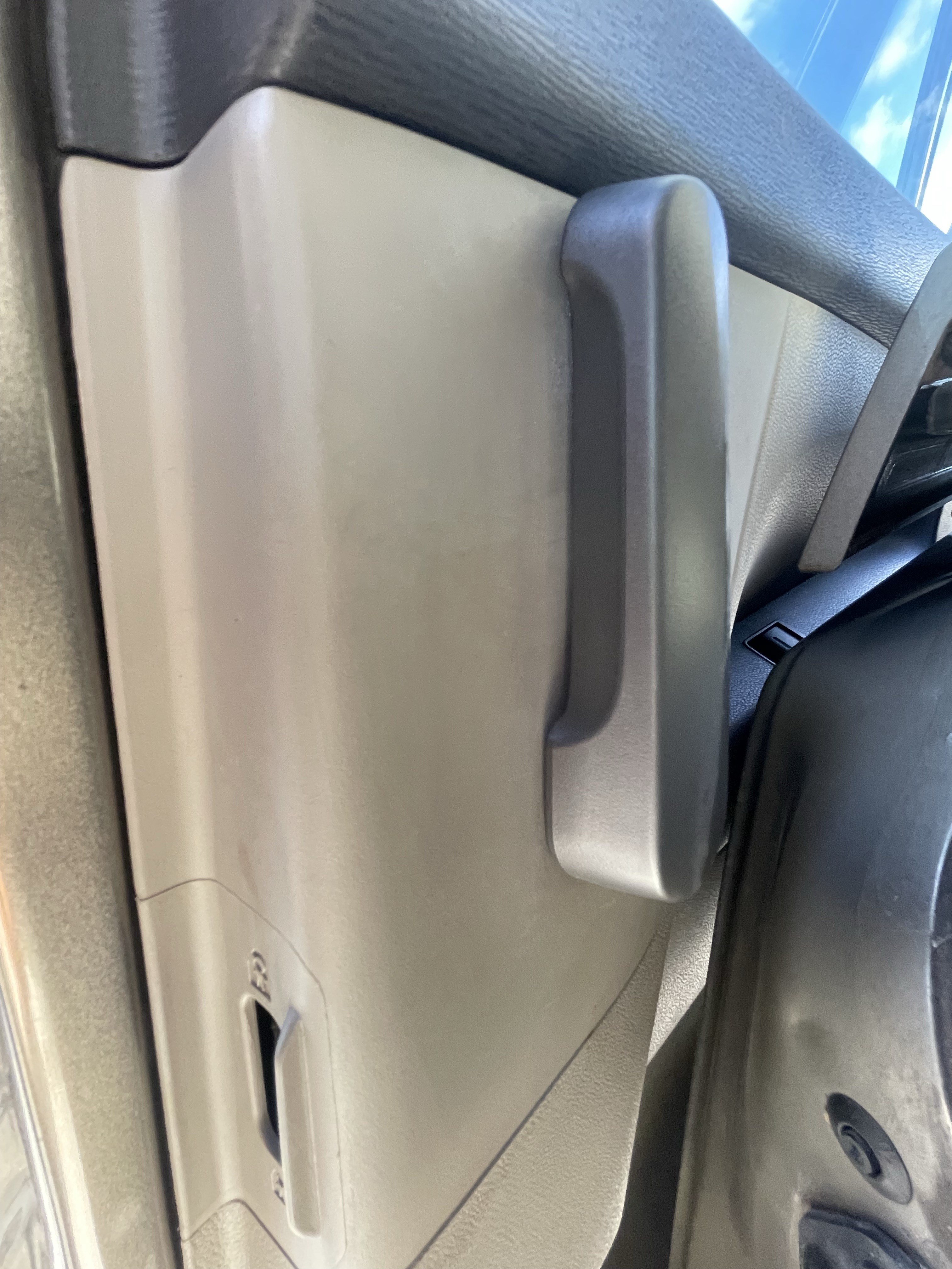 Used 2013 Honda Odyssey LX image 8
