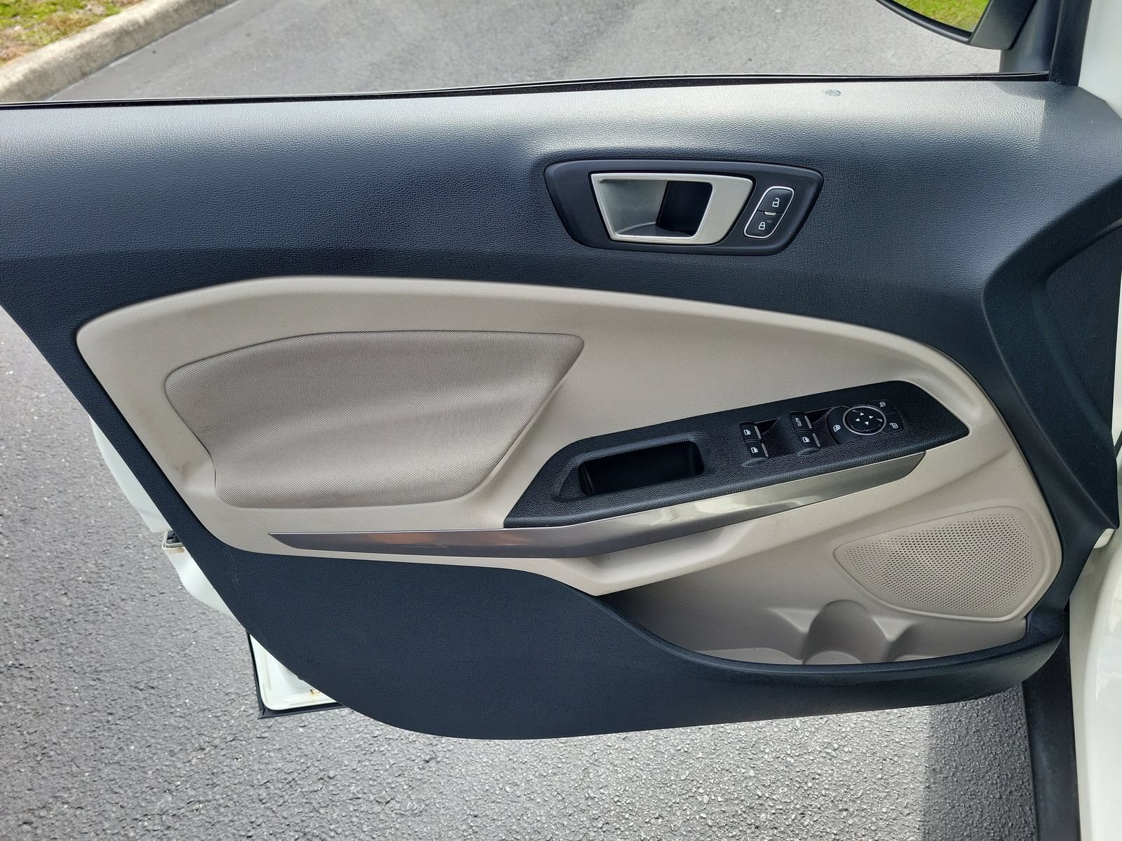 Used 2021 Ford EcoSport SE FWD image 13