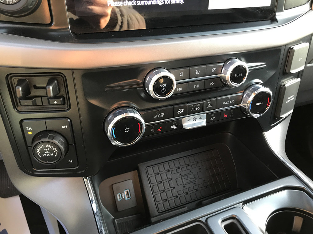 Used 2024 Ford F150 XLT w/ Equipment Group 302A MID image 21