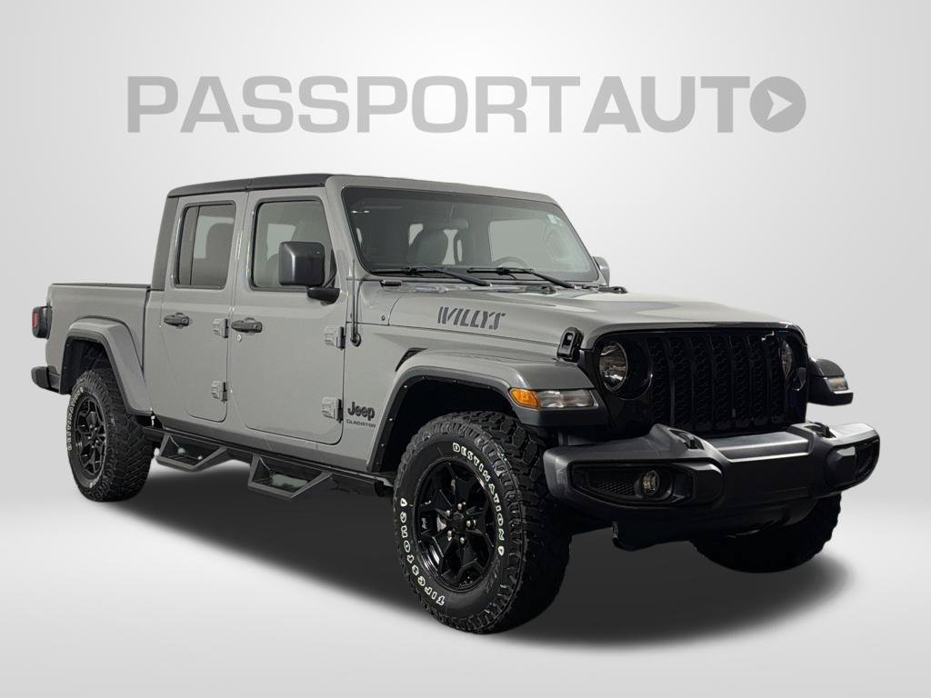 Used 2022 Jeep Gladiator Sport AWD/4WD image 3