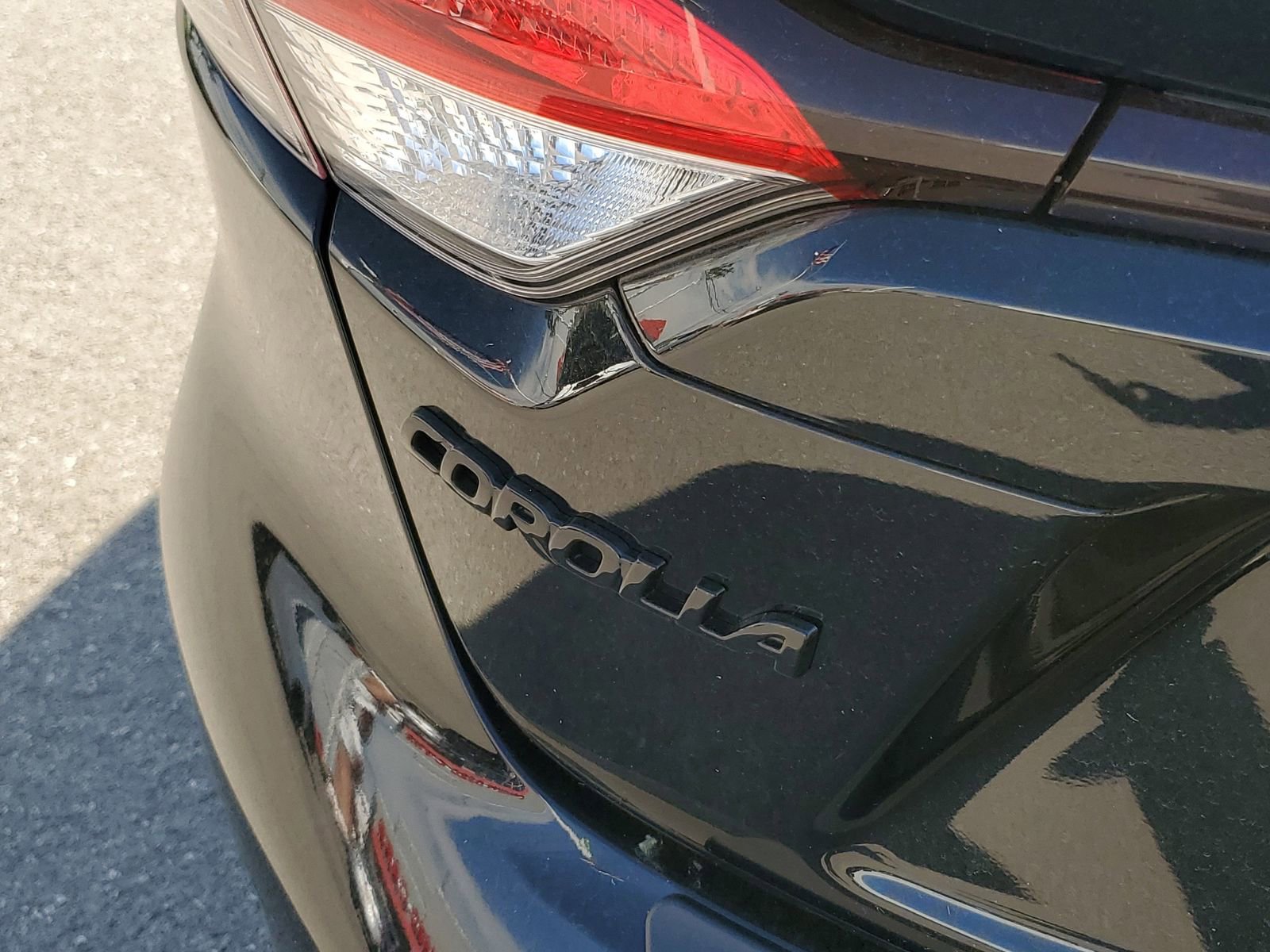 Certified 2025 Toyota Corolla SE w/ Convenience Package FWD image 7