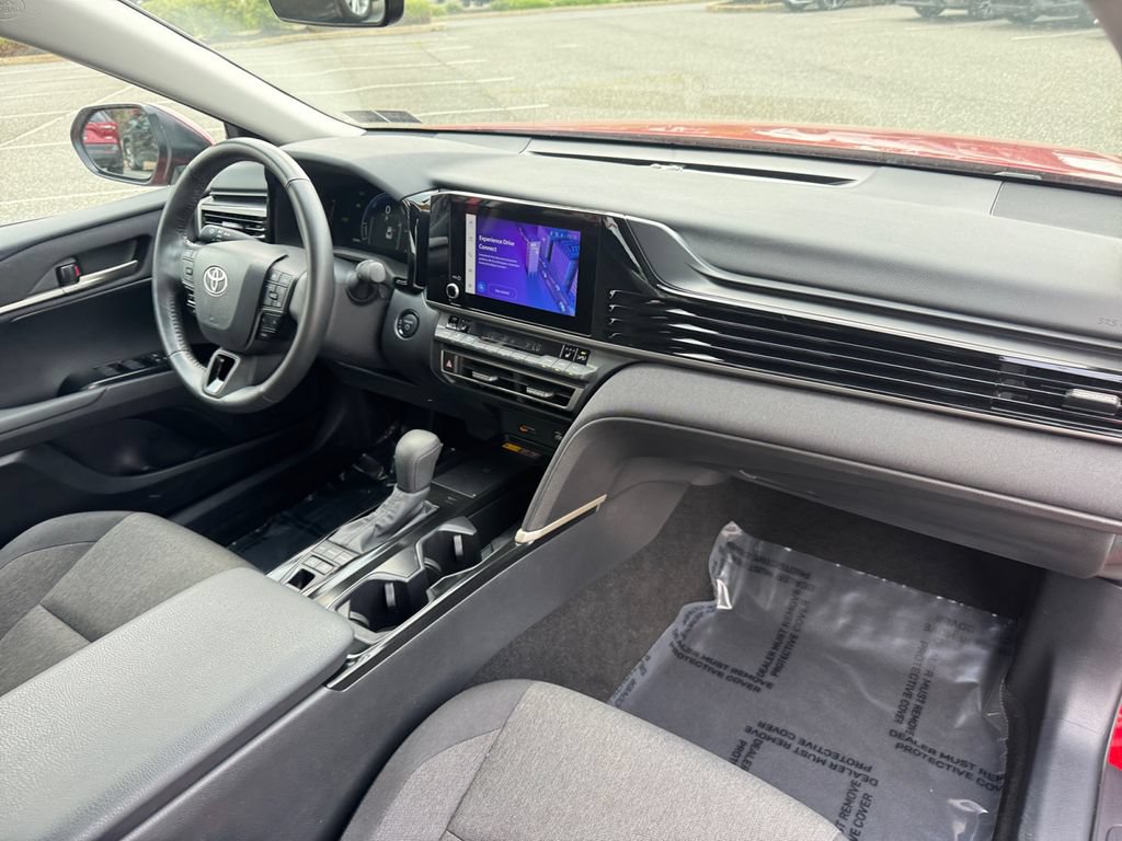 Used 2025 Toyota Camry LE w/ Convenience Package FWD image 16