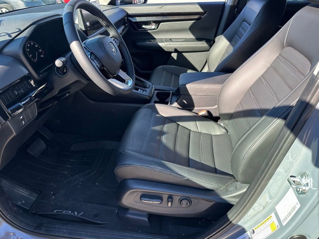 Used 2025 Honda CR-V EX-L image 24