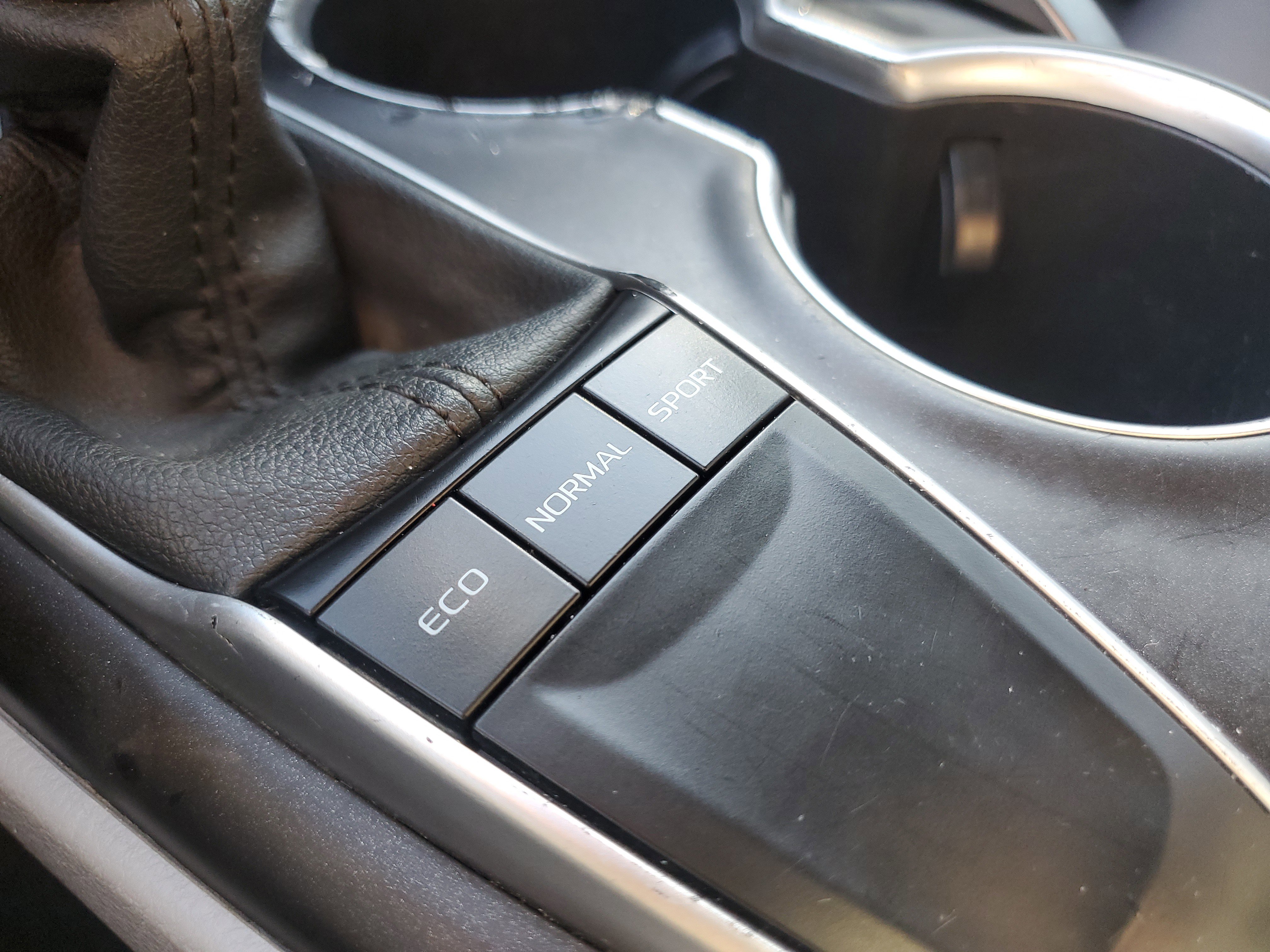 Certified 2022 Toyota Camry LE w/ Convenience Package image 30