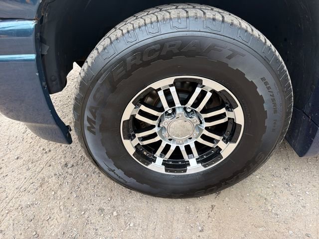 Used 2005 GMC Yukon Denali AWD/4WD image 30