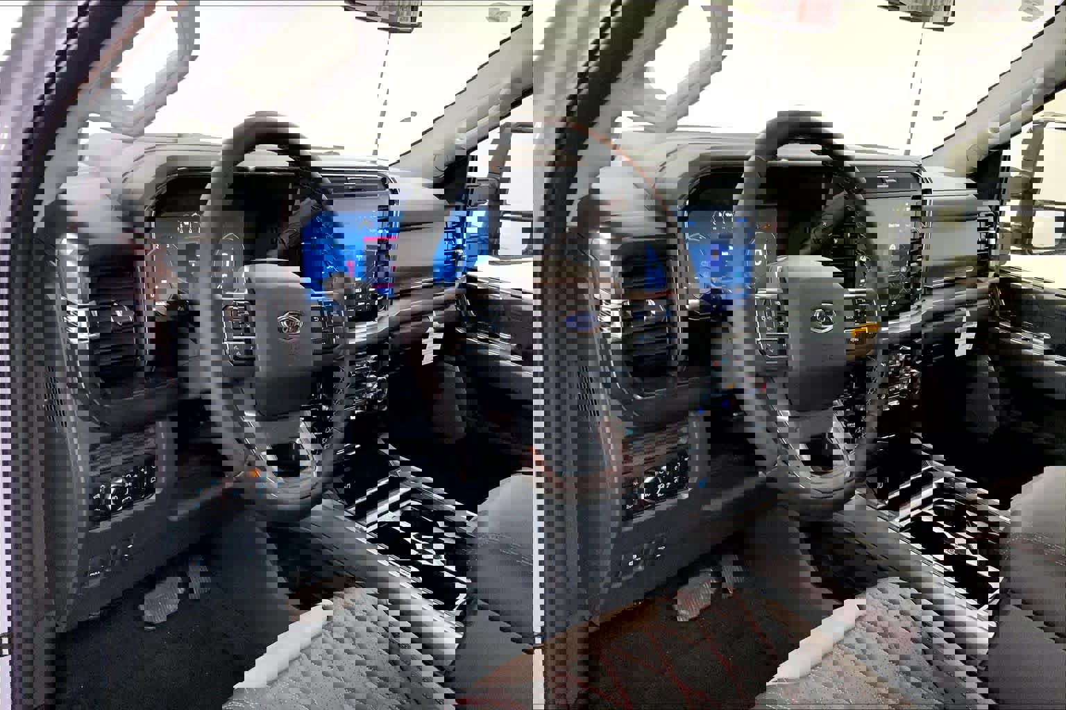 New 2026 Ford F250 Lariat w/ Black Appearance Package image 7