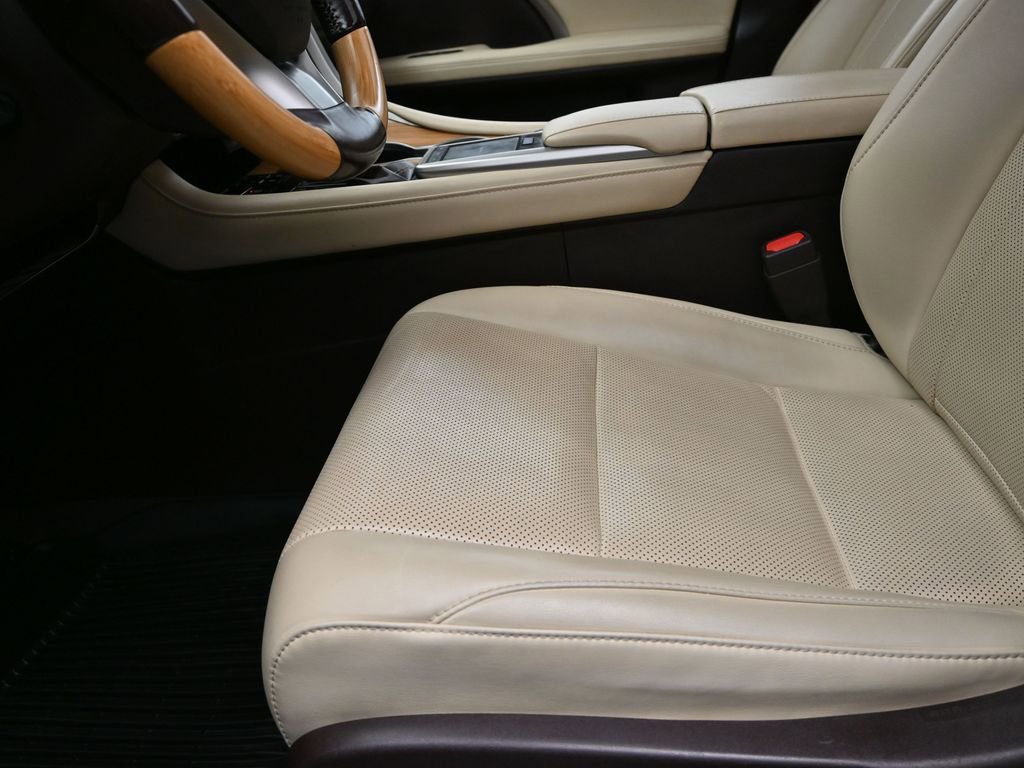 Used 2020 Lexus RX 350L FWD w/ Premium Package image 13