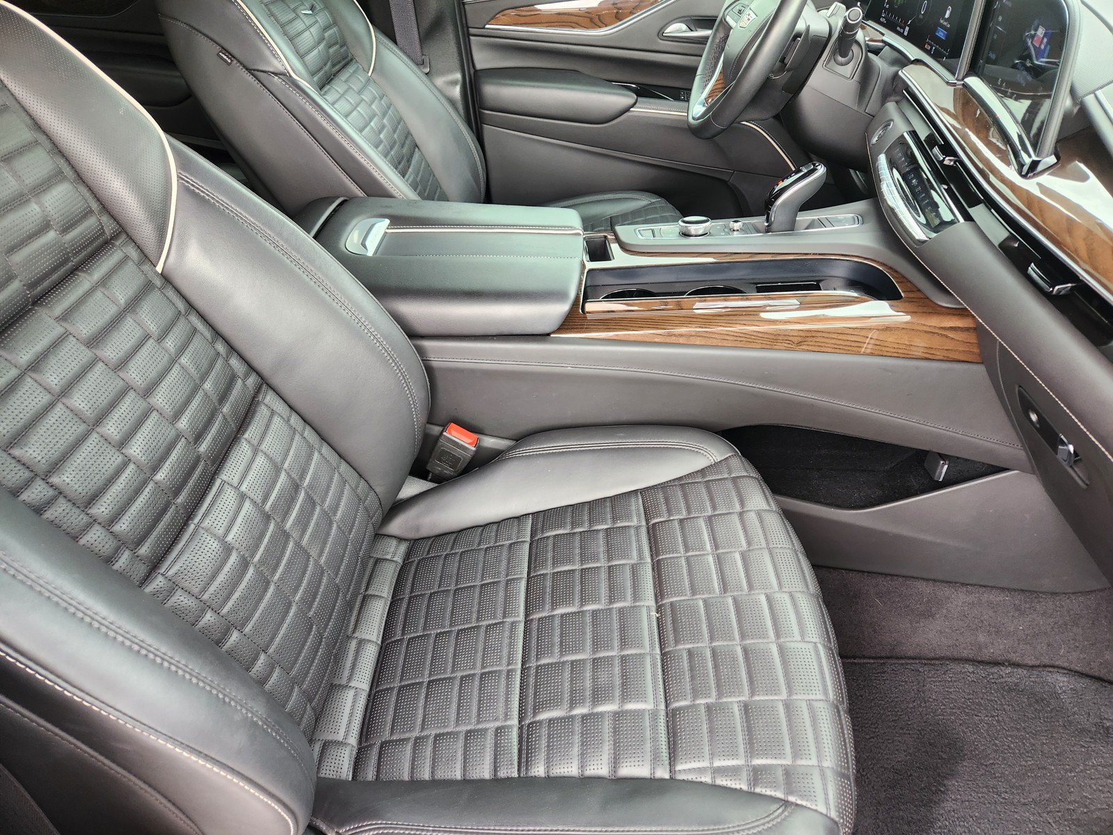 Certified 2024 Cadillac Escalade Sport Platinum AWD/4WD image 12