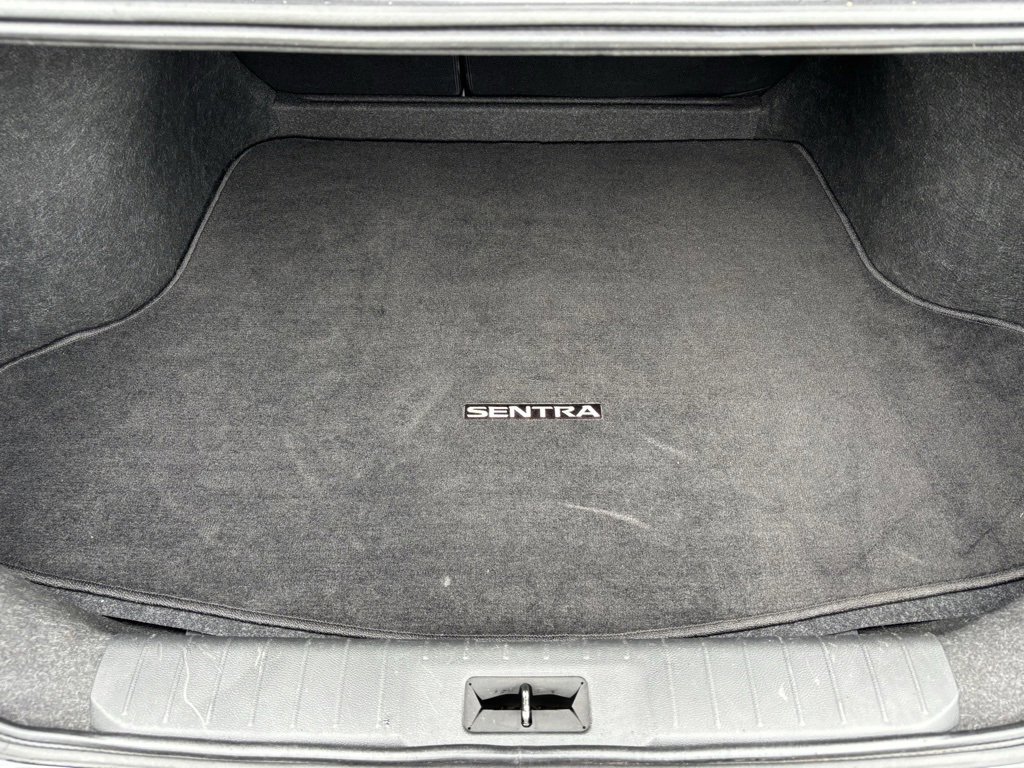 Used 2024 Nissan Sentra SV image 27