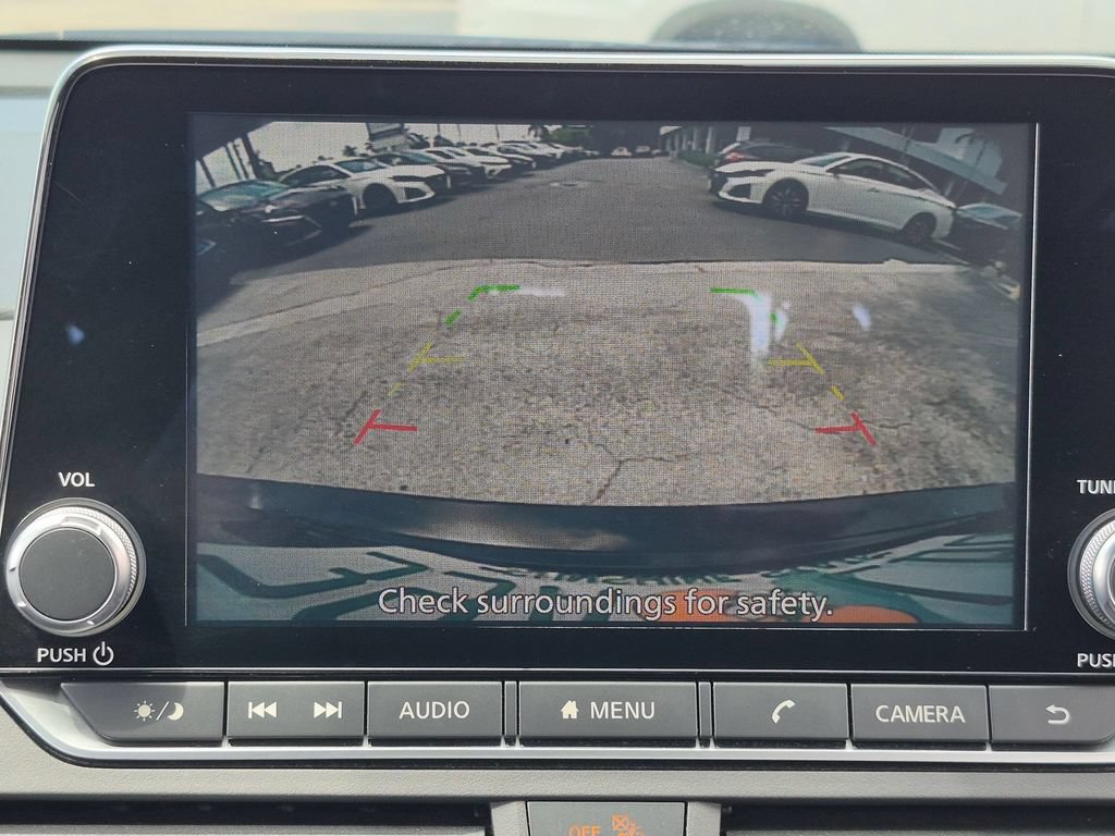 Used 2025 Nissan Altima 2.5 SV FWD image 18
