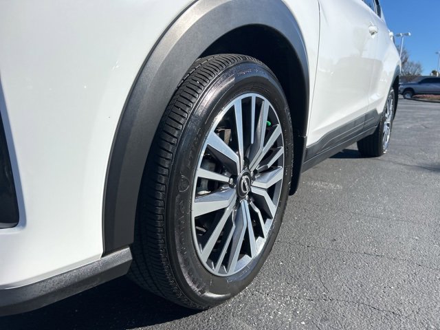 Used 2024 Nissan Kicks SV image 11