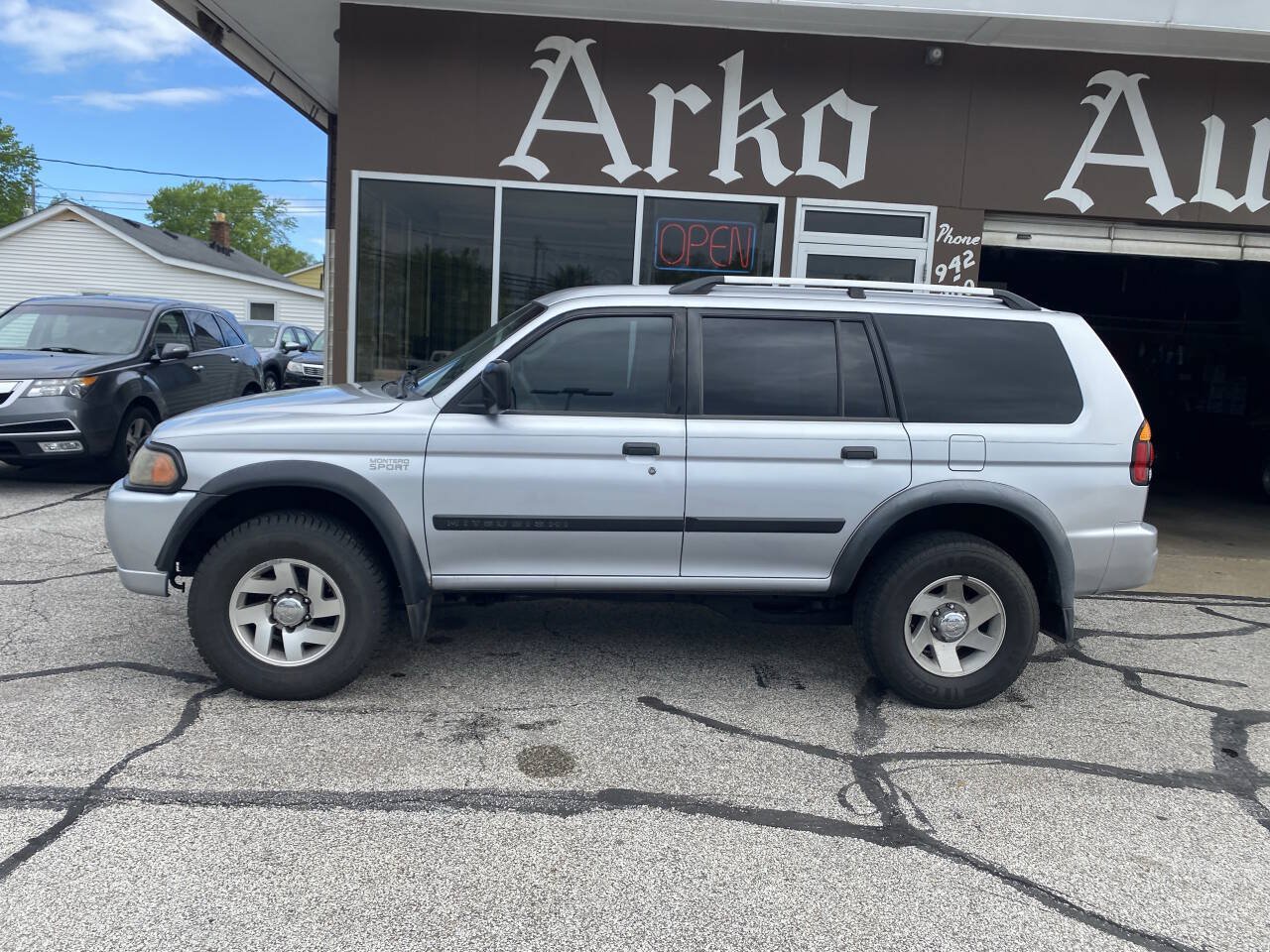 Used 2004 Mitsubishi Montero Sport LS RWD image 5