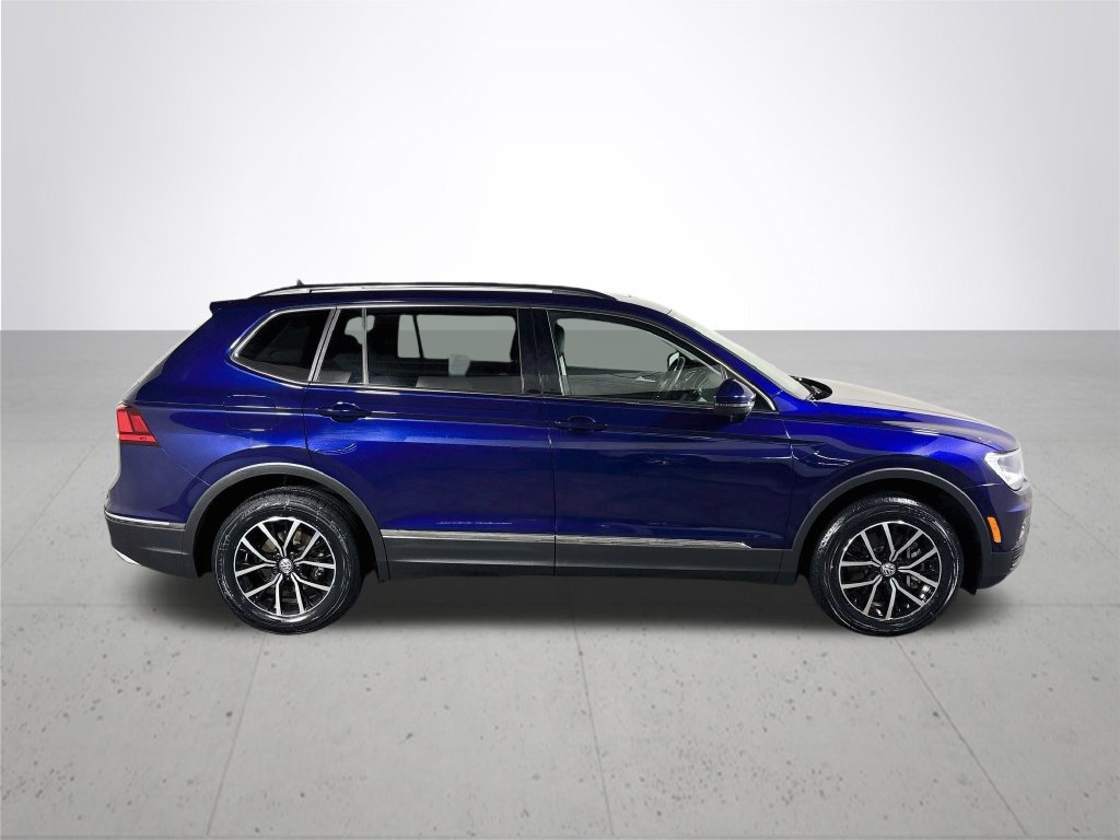 Certified 2021 Volkswagen Tiguan SE w/ Panoramic Sunroof Package AWD/4WD image 6