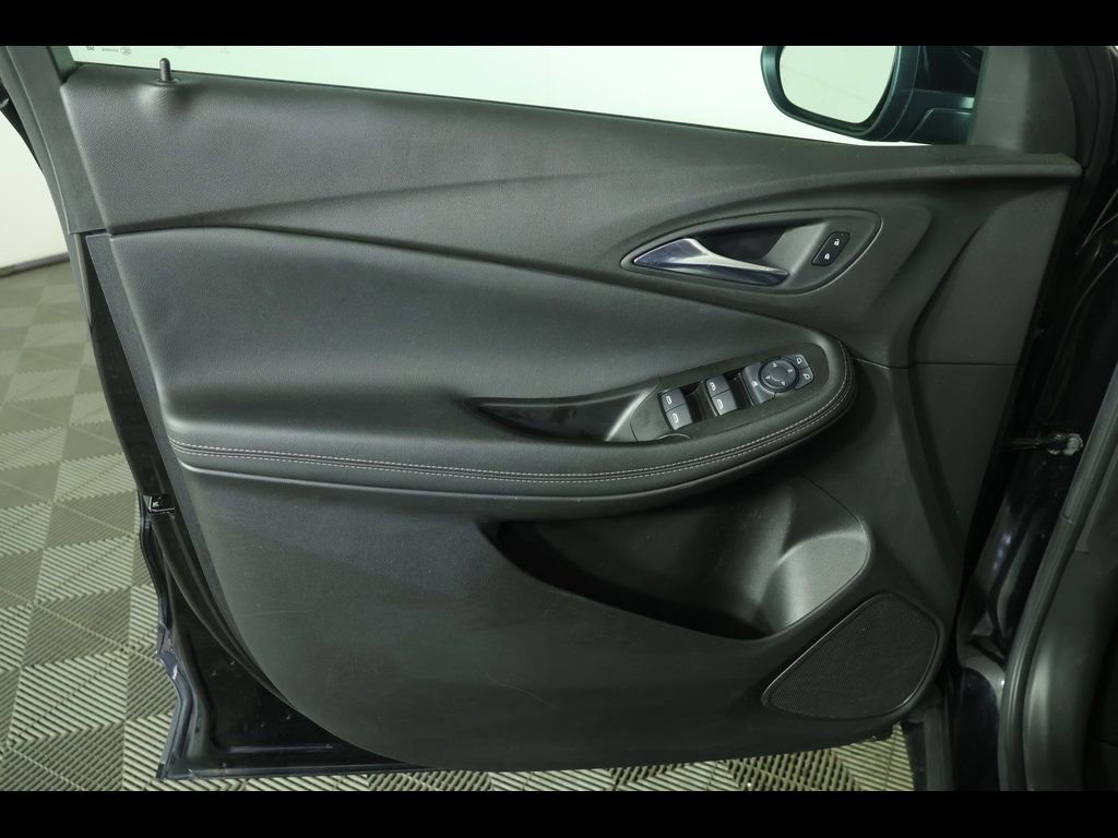 Used 2022 Buick Encore GX Preferred w/ Cold Weather Comfort Package image 19