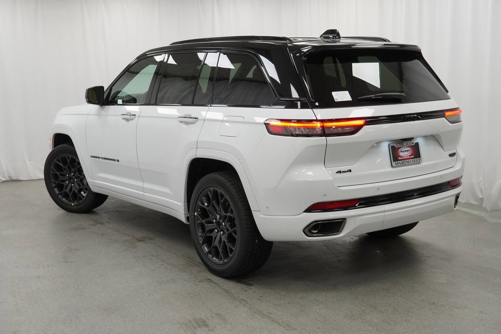 New 2025 Jeep Grand Cherokee Summit image 13