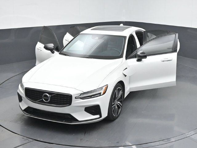 Used 2021 Volvo S60 T8 R-Design Expression w/ Premium Package AWD/4WD image 56