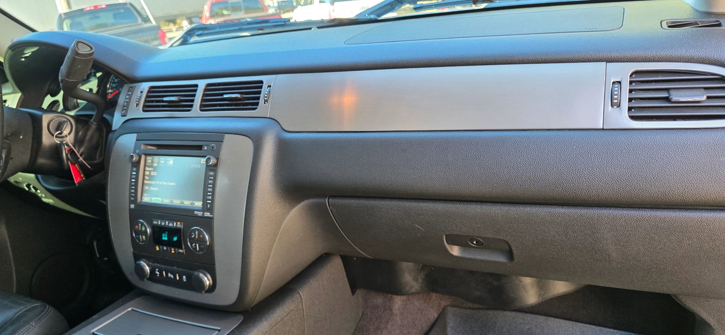 Used 2014 Chevrolet Silverado 2500 LTZ w/ LTZ Plus Package AWD/4WD image 14