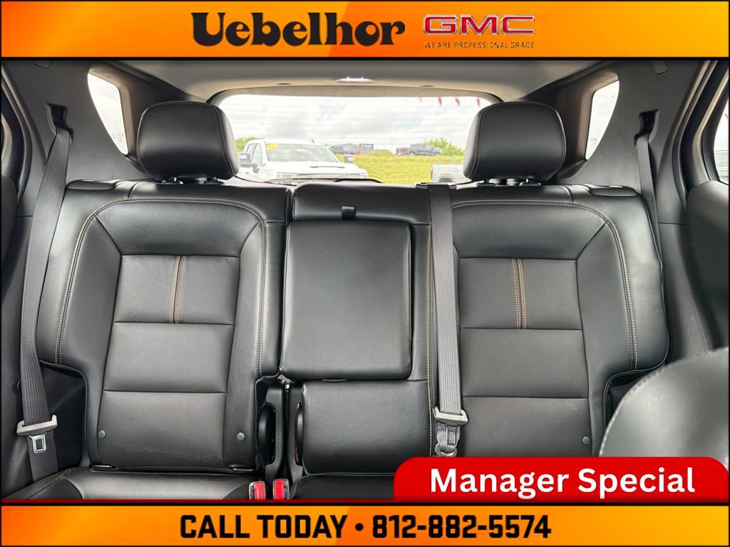 Used 2023 Chevrolet Equinox Premier AWD/4WD image 19