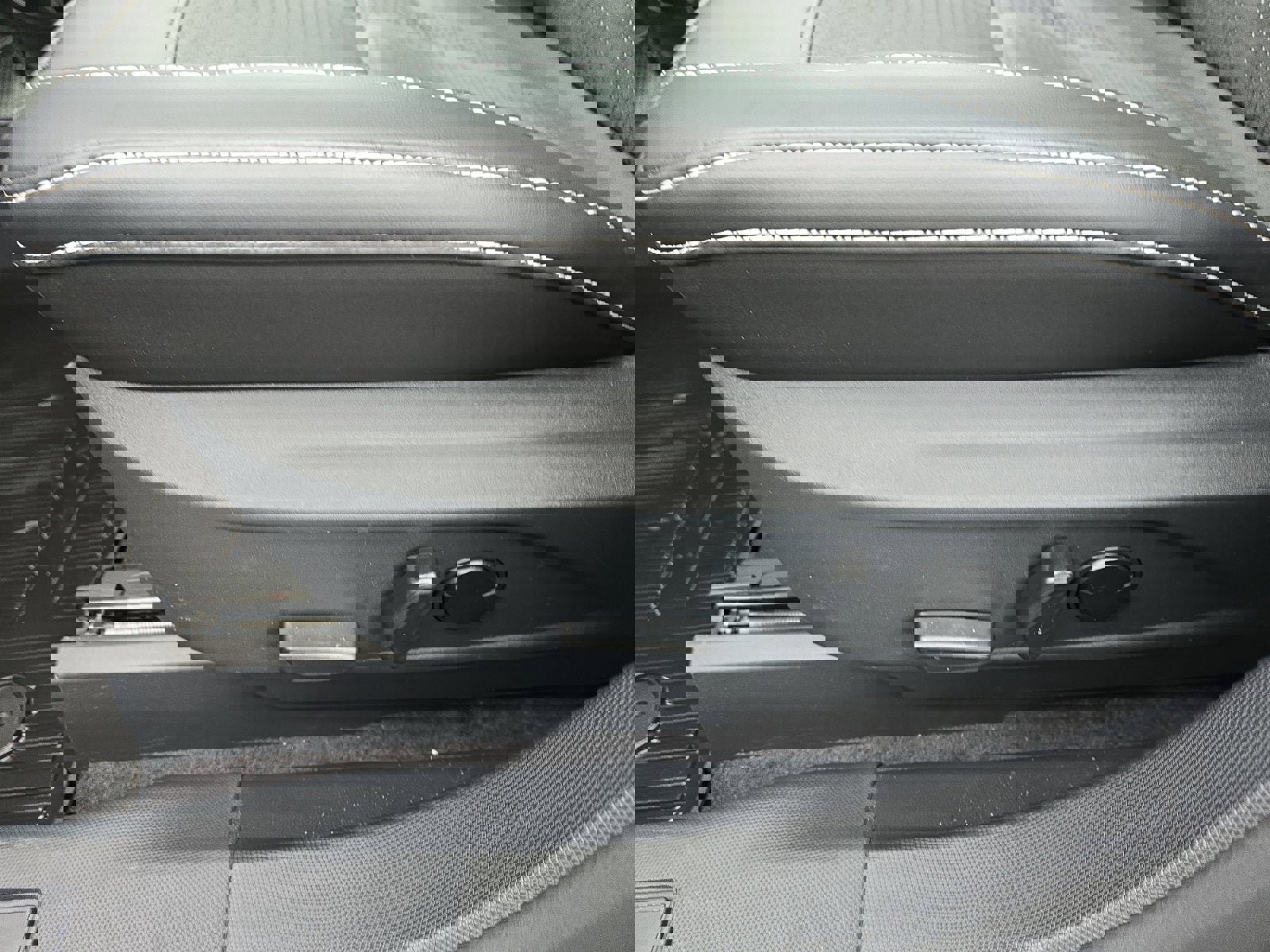 Certified 2025 Ford Mustang Mach-E GT image 12