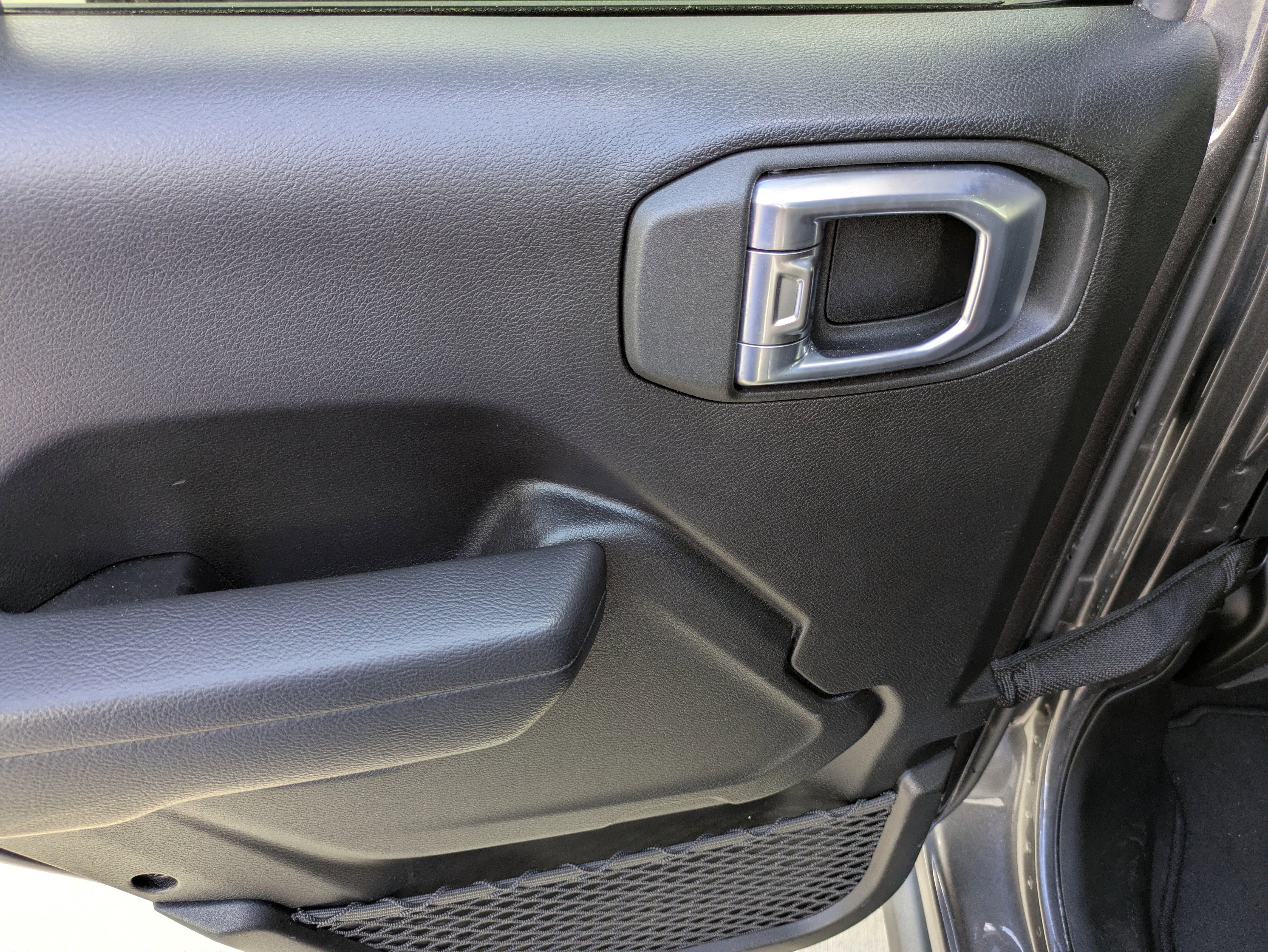 Used 2025 Jeep Wrangler Unlimited Rubicon image 11