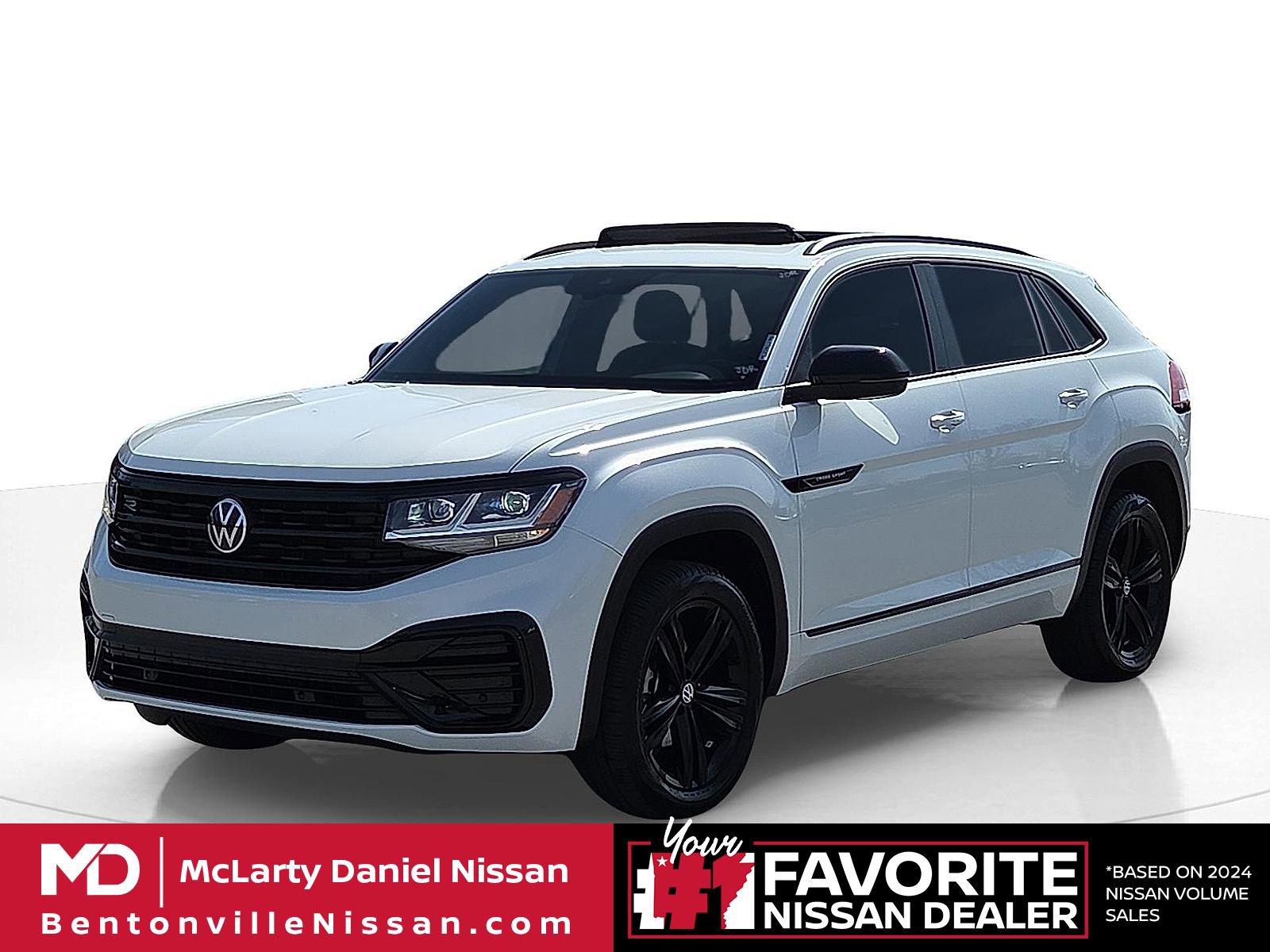 Used 2023 Volkswagen Atlas Cross Sport SEL R-Line image 2