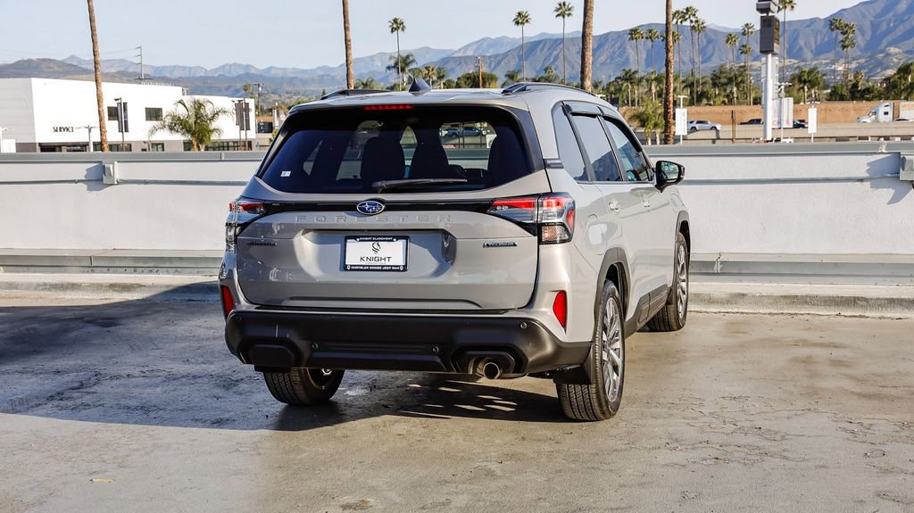 Used 2025 Subaru Forester Touring w/ Popular Package - Touring image 9