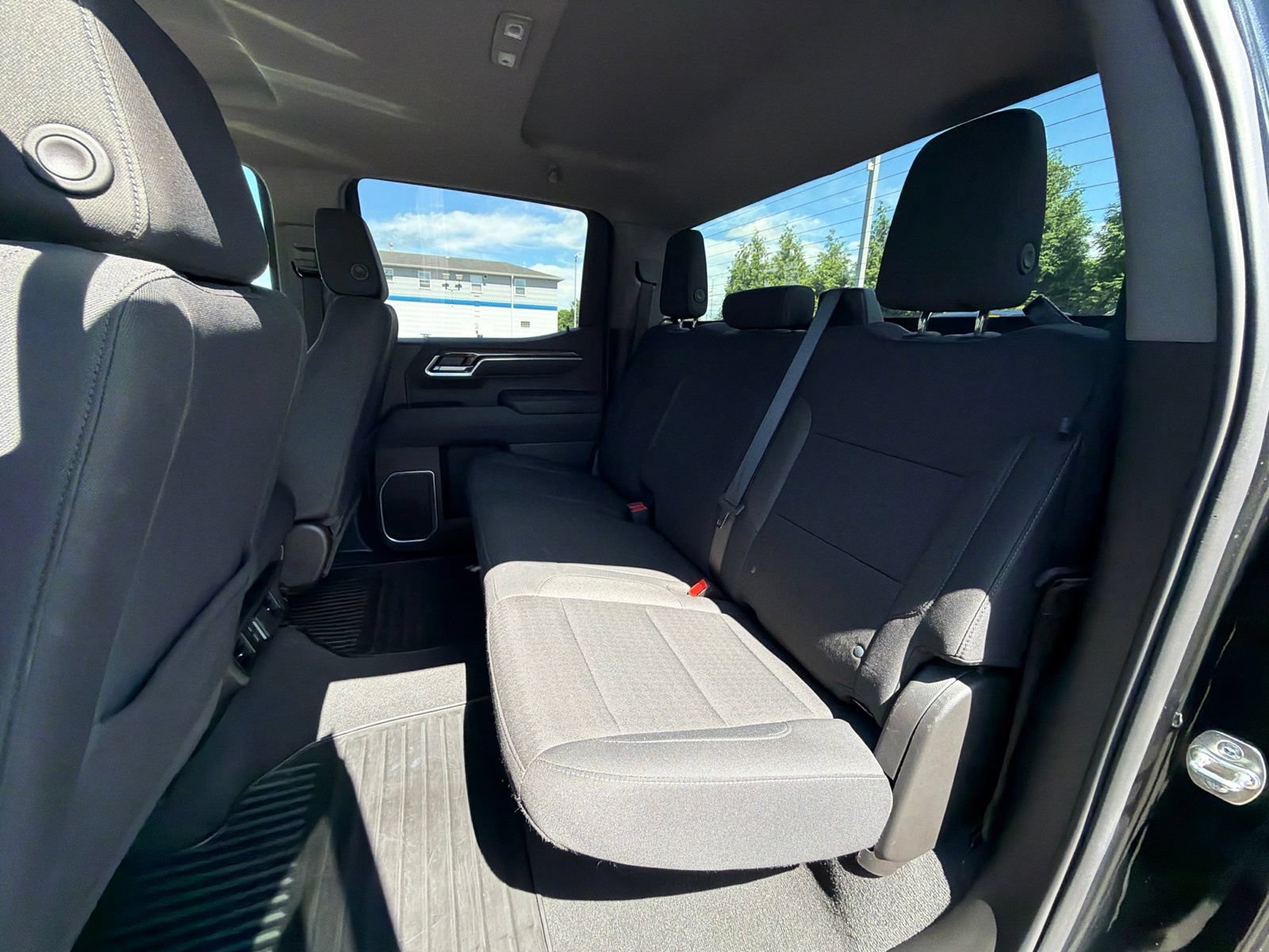 Certified 2026 Chevrolet Silverado 1500 RST AWD/4WD image 22