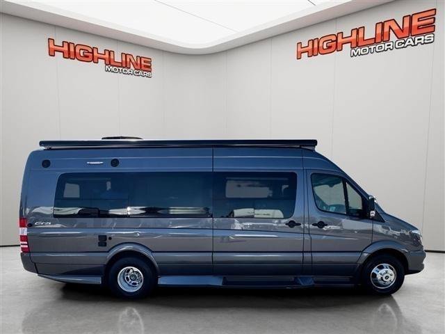 Used 2017 Mercedes-Benz Sprinter 3500 image 4