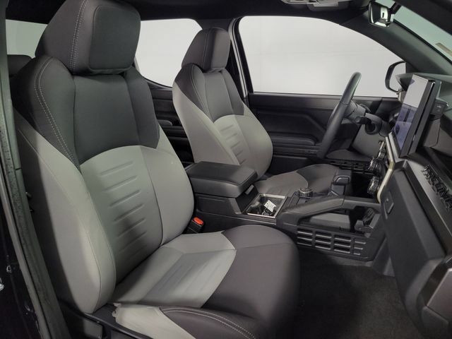 Used 2025 Toyota Tacoma TRD Sport RWD image 15
