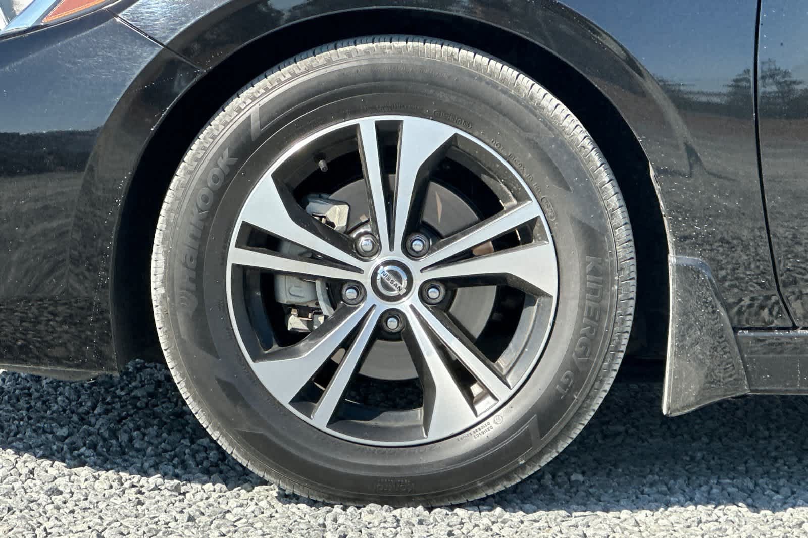 Used 2022 Nissan Sentra SV FWD image 12