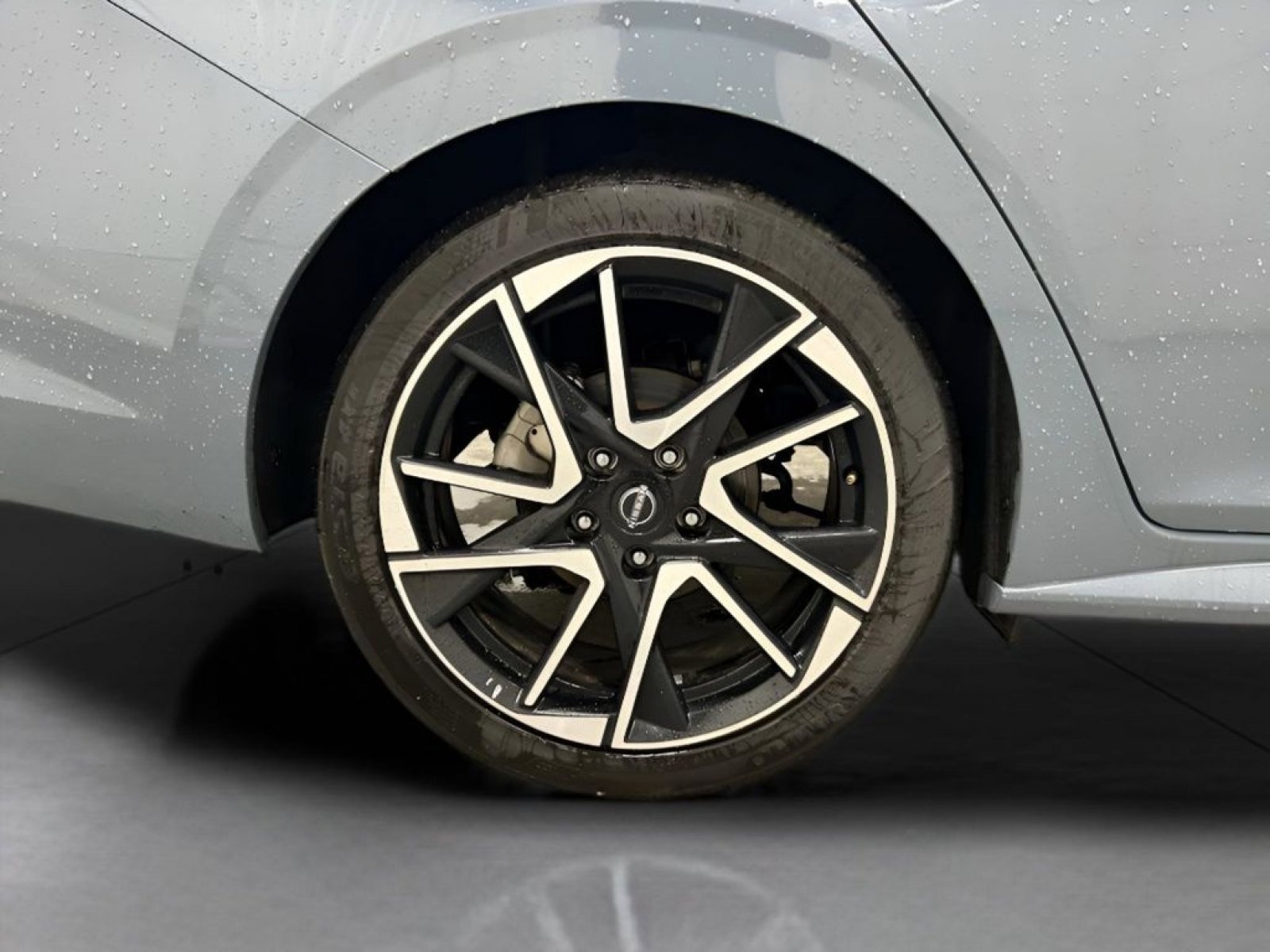 Used 2025 Nissan Sentra SR image 8