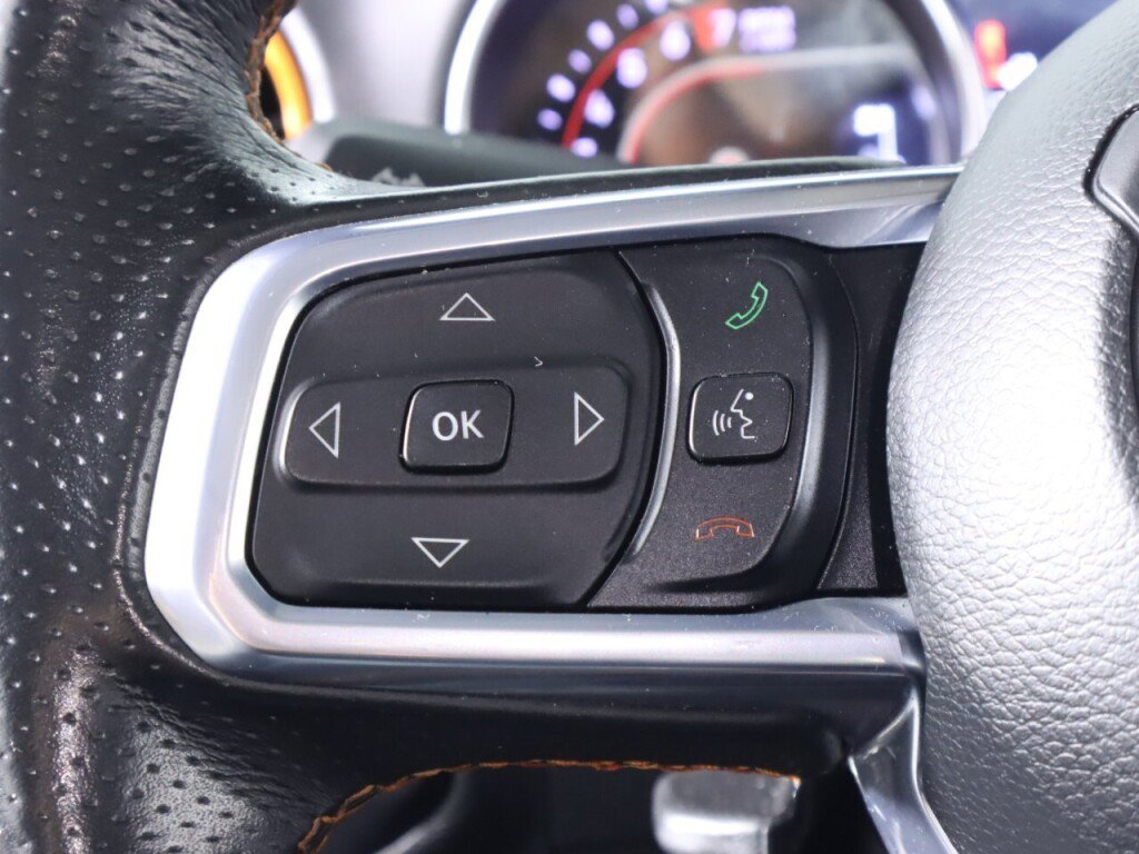 Used 2020 Jeep Gladiator Mojave AWD/4WD image 12