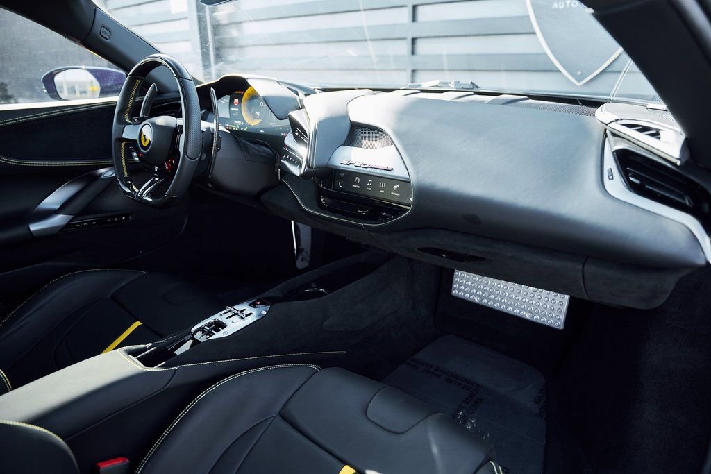 Used 2023 Ferrari SF90 Stradale image 33