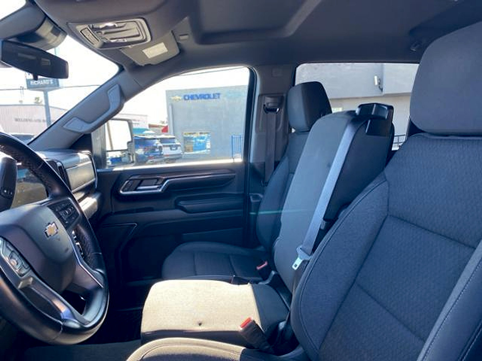 Used 2024 Chevrolet Silverado 2500 LT AWD/4WD image 26