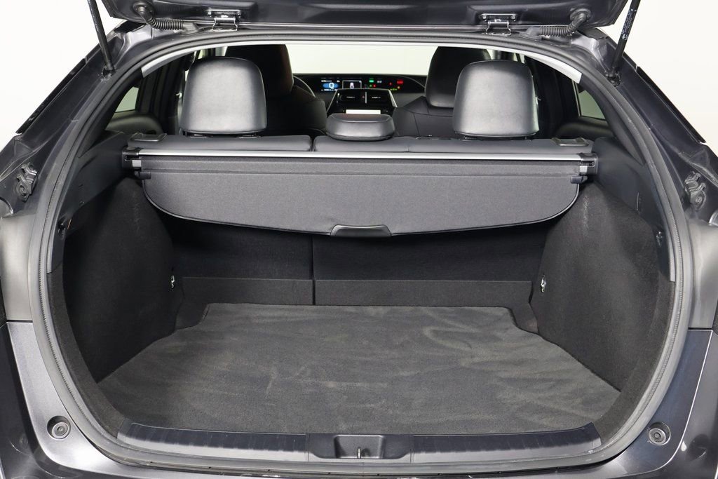 Used 2021 Toyota Prius XLE w/ Advanced Technology Package image 14