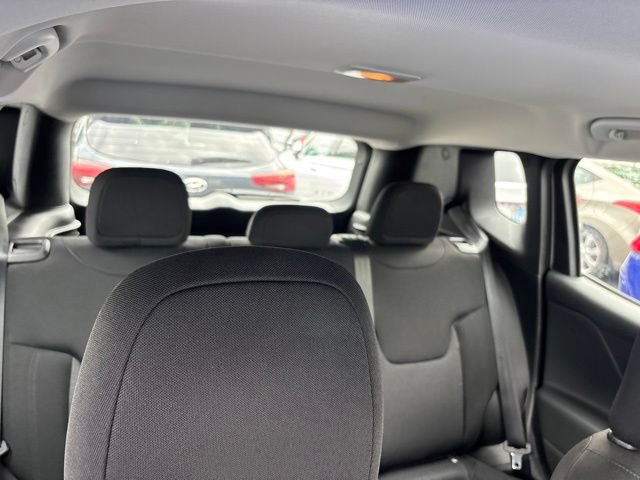 Used 2022 Jeep Renegade Sport AWD/4WD image 11