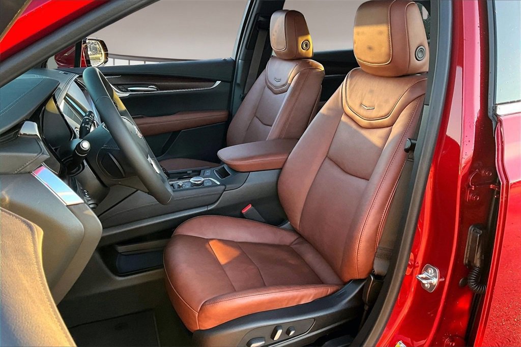 New 2026 Cadillac XT5 Premium Luxury image 9