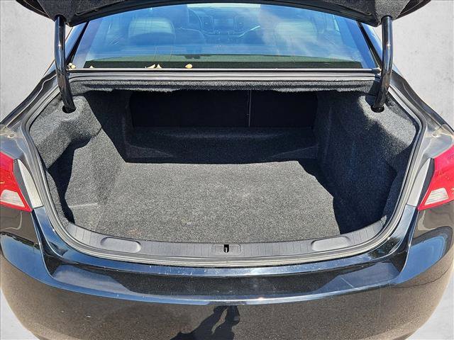 Used 2018 Chevrolet Impala LT FWD image 6