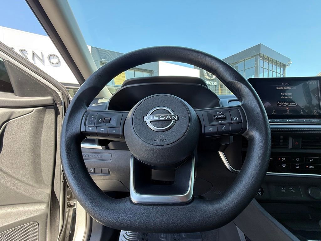 Used 2024 Nissan Rogue S FWD image 18
