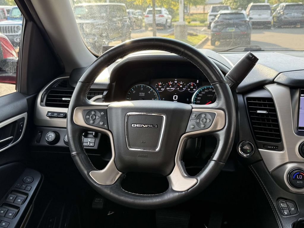 Used 2018 GMC Yukon Denali w/ Denali Ultimate Package AWD/4WD image 20