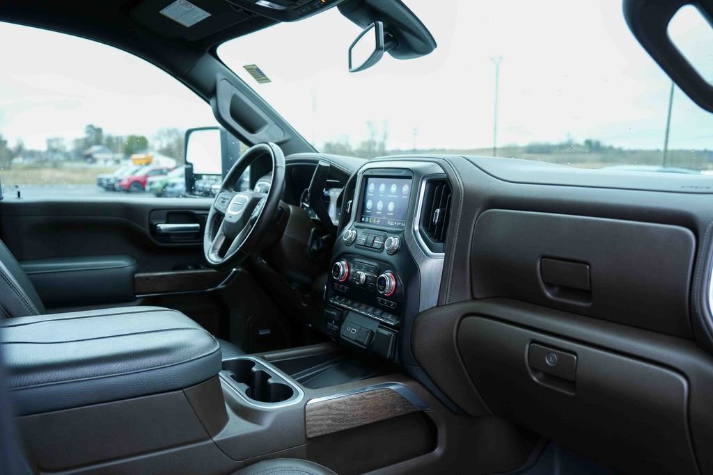 Used 2023 GMC Sierra 2500 Denali image 15