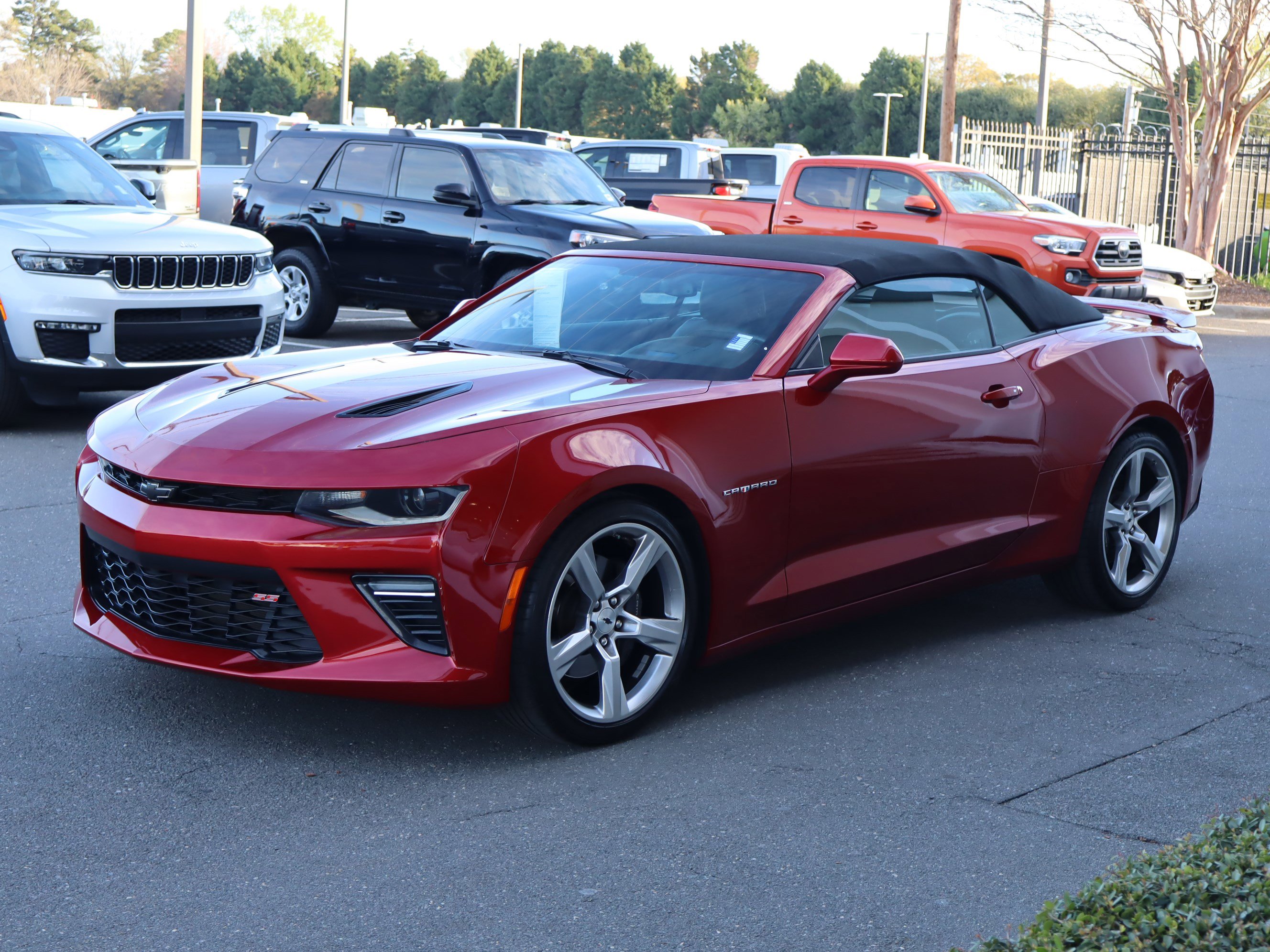 Used 2018 Chevrolet Camaro SS image 5